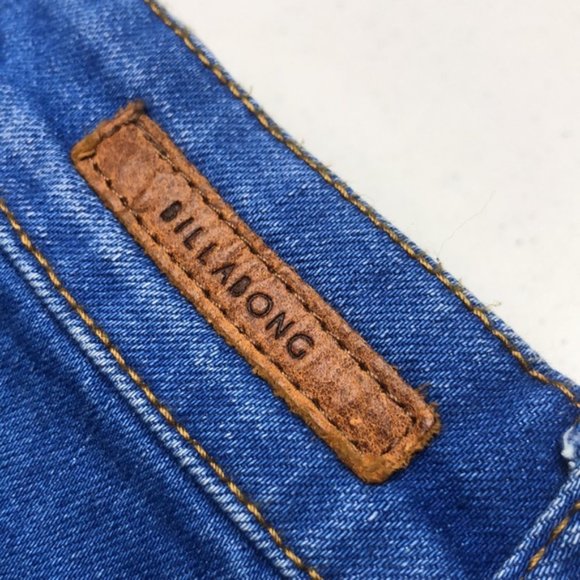 LIKE NEW BILLABONG SKINNY JEANS 24x31 😎 - Picture 2 of 12